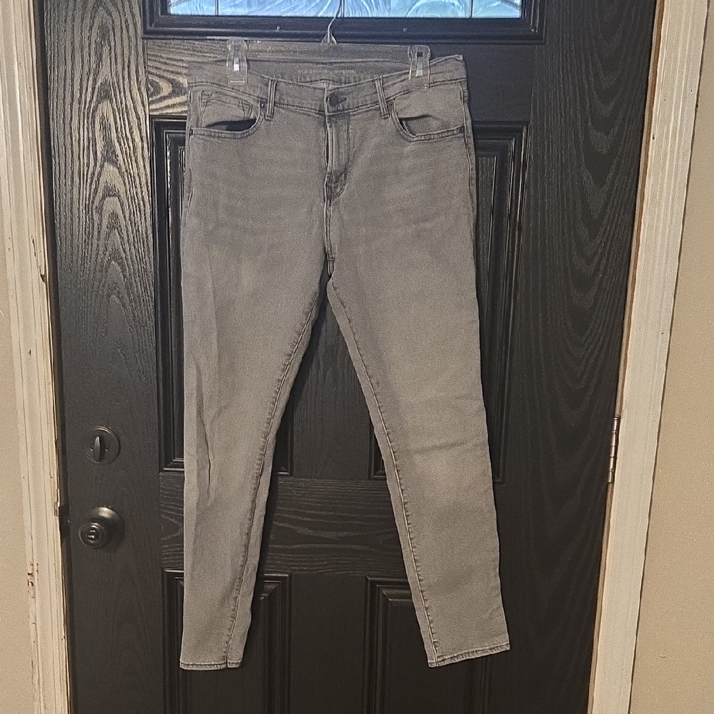 Old Navy Women's Curvy Profile Skinny Jeans in Gray